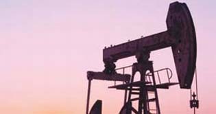 Oil prices extend gains on eurozone growth data